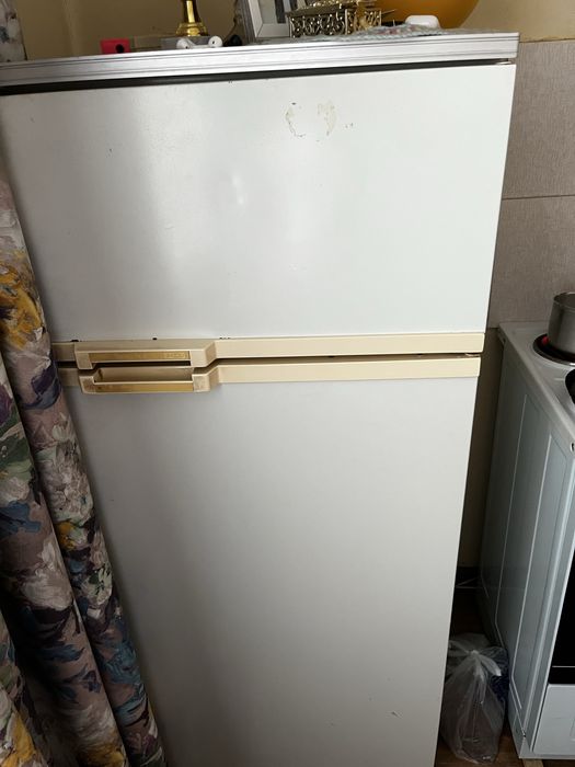 Холодильник за 8000