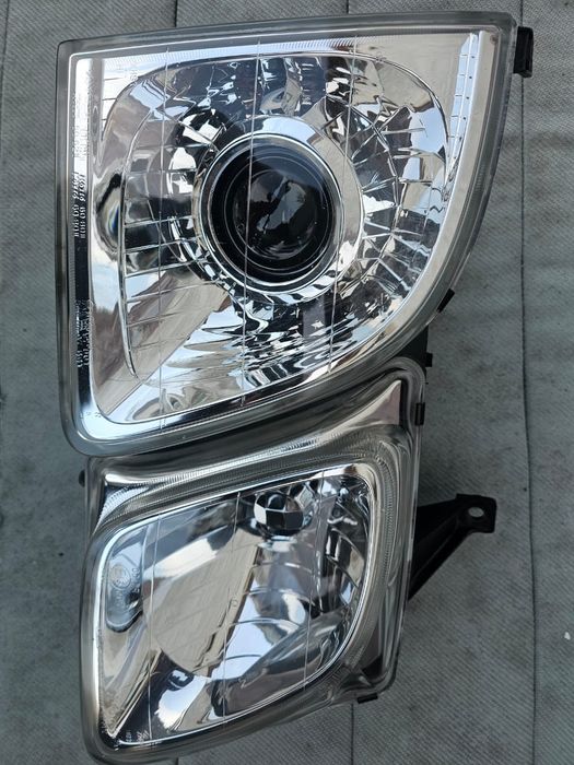 Лексус 470 фары оригинал Японец