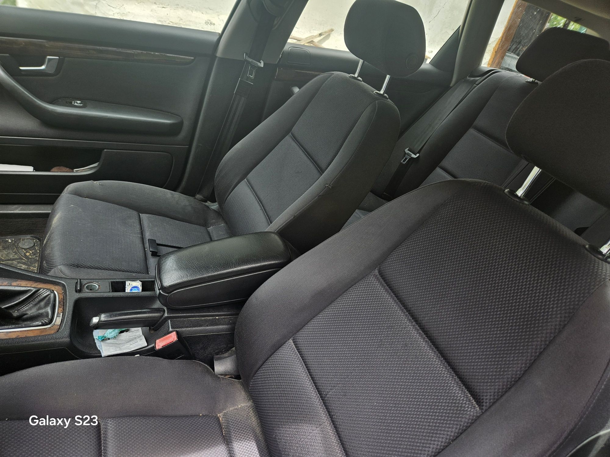 Audi A4 B6 1.8T .Комби.Газов инжекцион