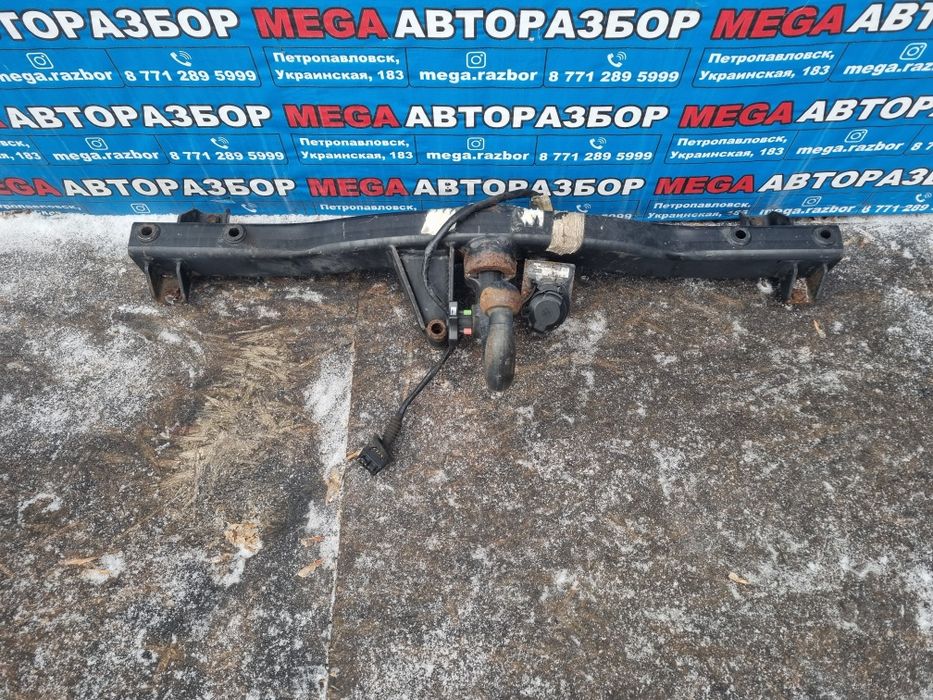 Фаркоп на бмв е53.