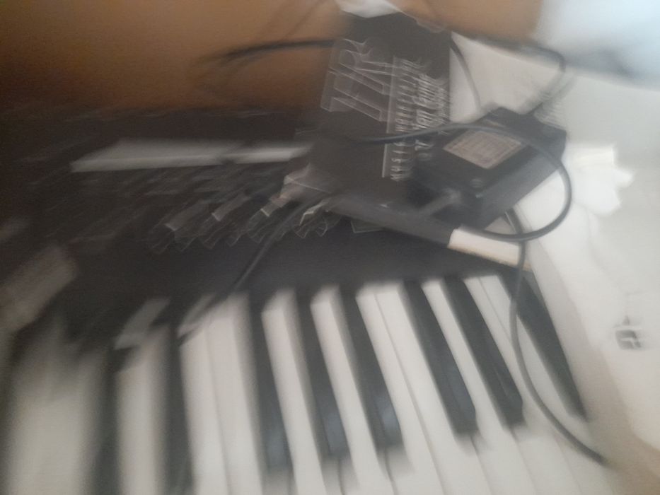 Korg triton studio  76 key