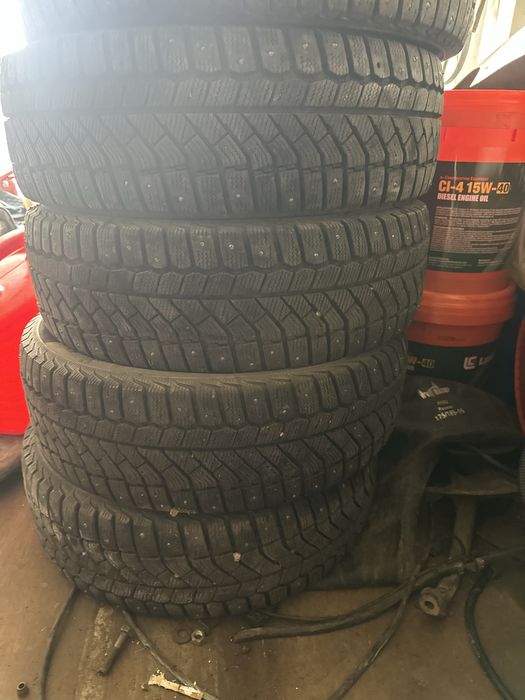 Продам резину Viatti 205/65/15