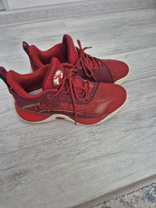 Мужские обувь в отличном состоянии все оригинал только оптом продаётс