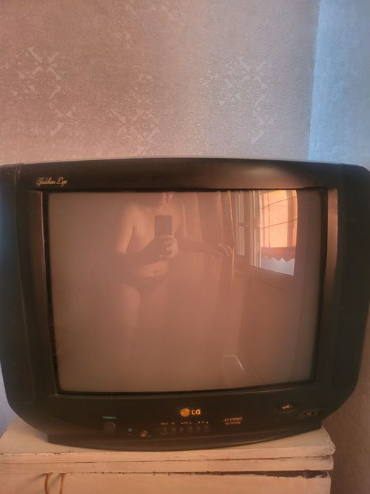 Продам телевизор LG