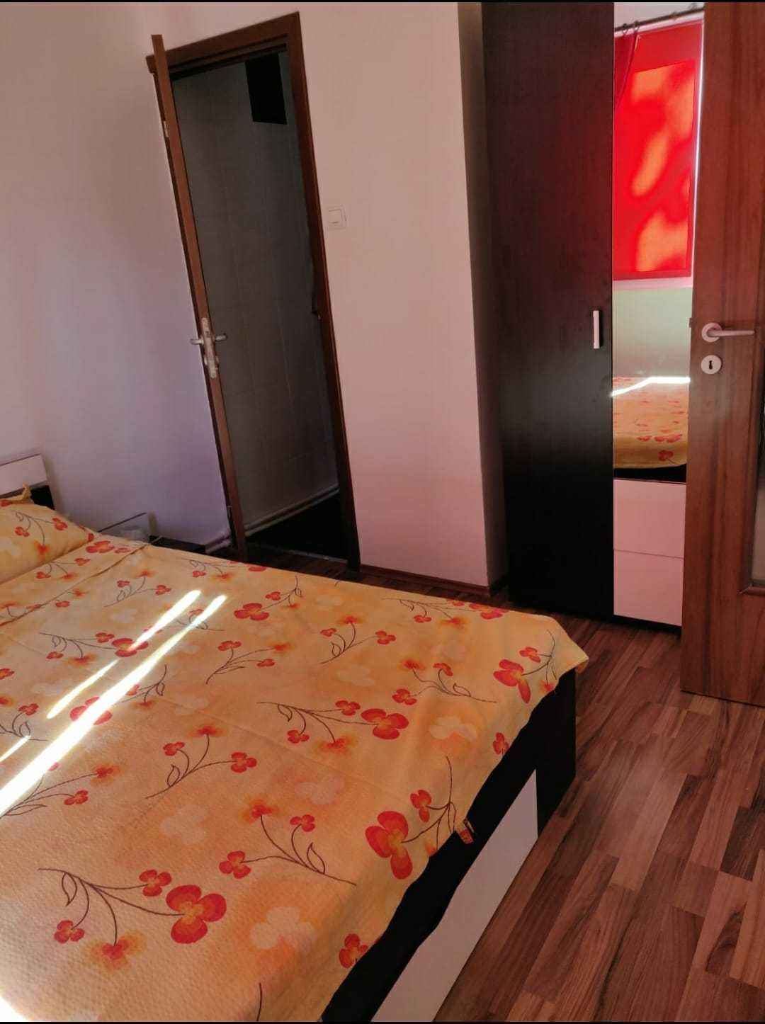 Apartament Neptun, 2 camere, bucatarie utilata, 13 minute de plaja