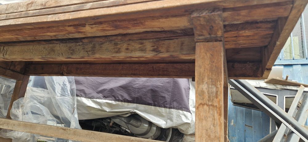 Banca veche posta Română.