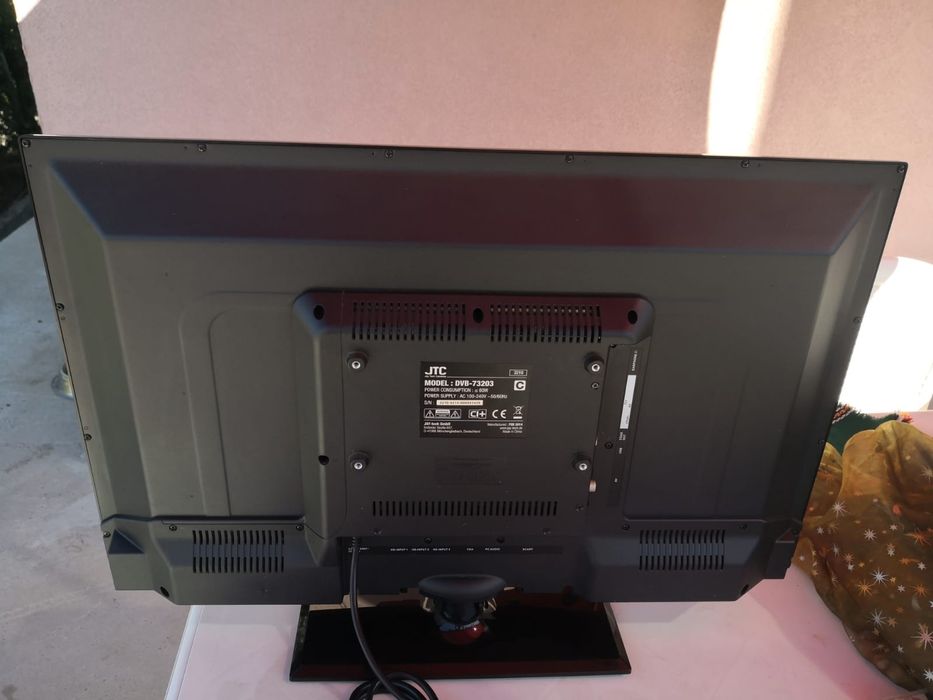Продава се LED телевизор JTC – 28 инчаModel :DVB 73203
