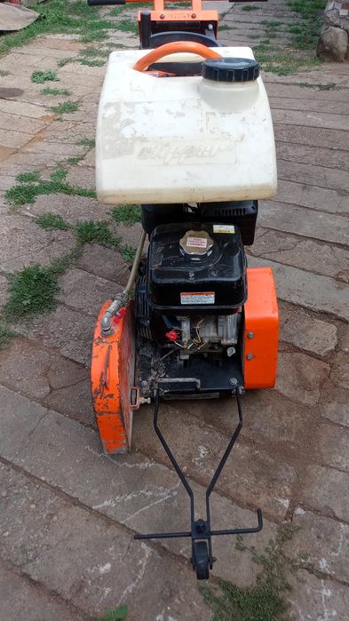Masina de taiat asfalt beton Norton Clipper CS451