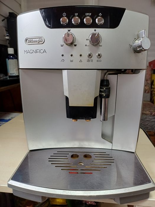 Espressor Delonghi Magnifica