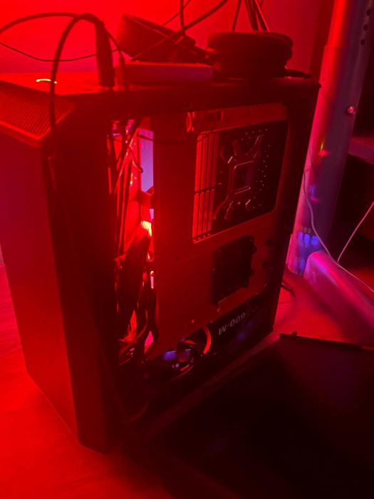 PC GAMING I7 8700 GTX 1660TI 16GB RAM 2T SSD 240GB