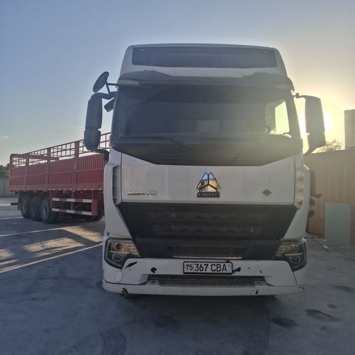 HOWO A7 тягач 2023