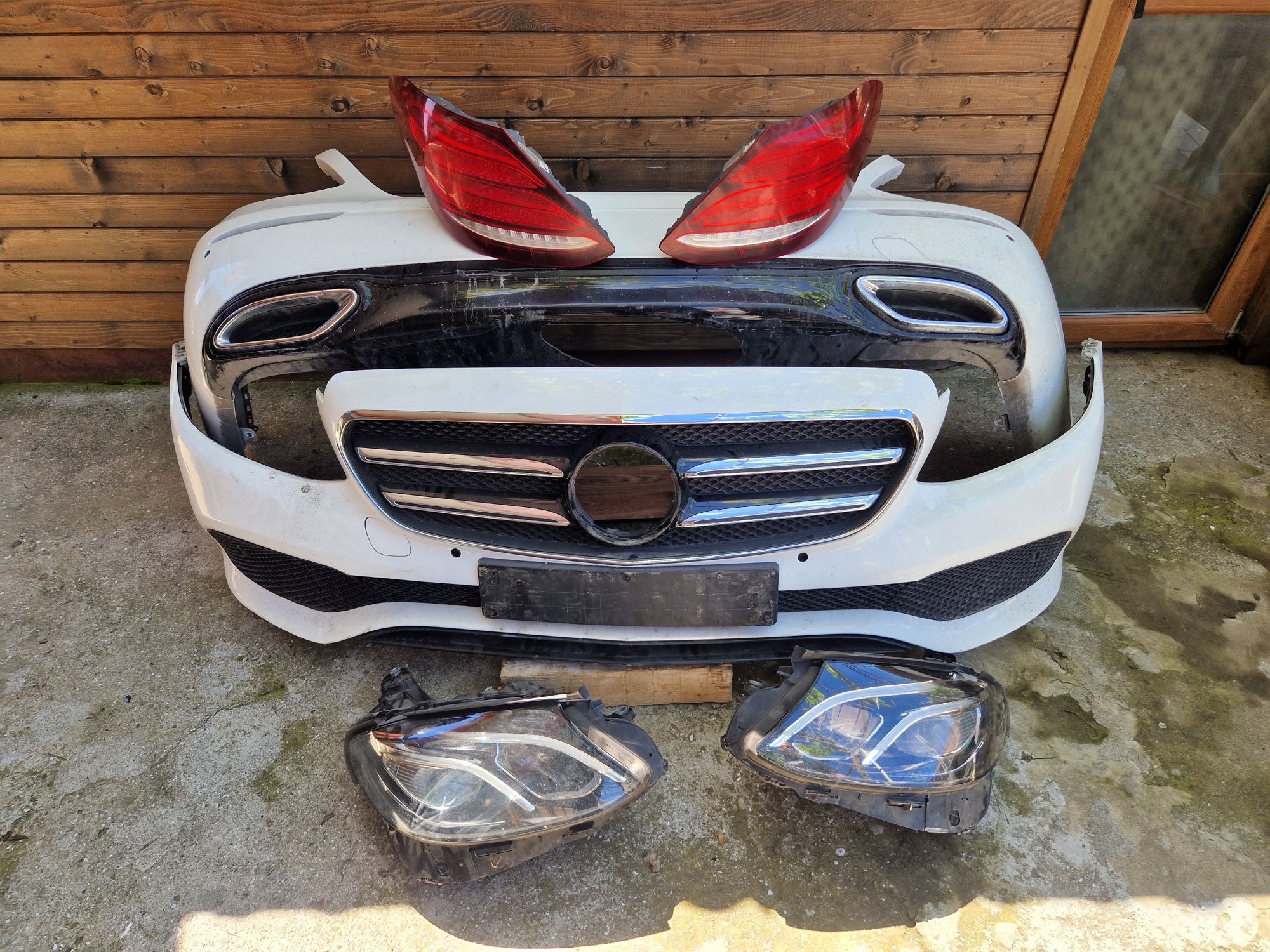 W213 Фарове,Стопове,Брони,Заден капак