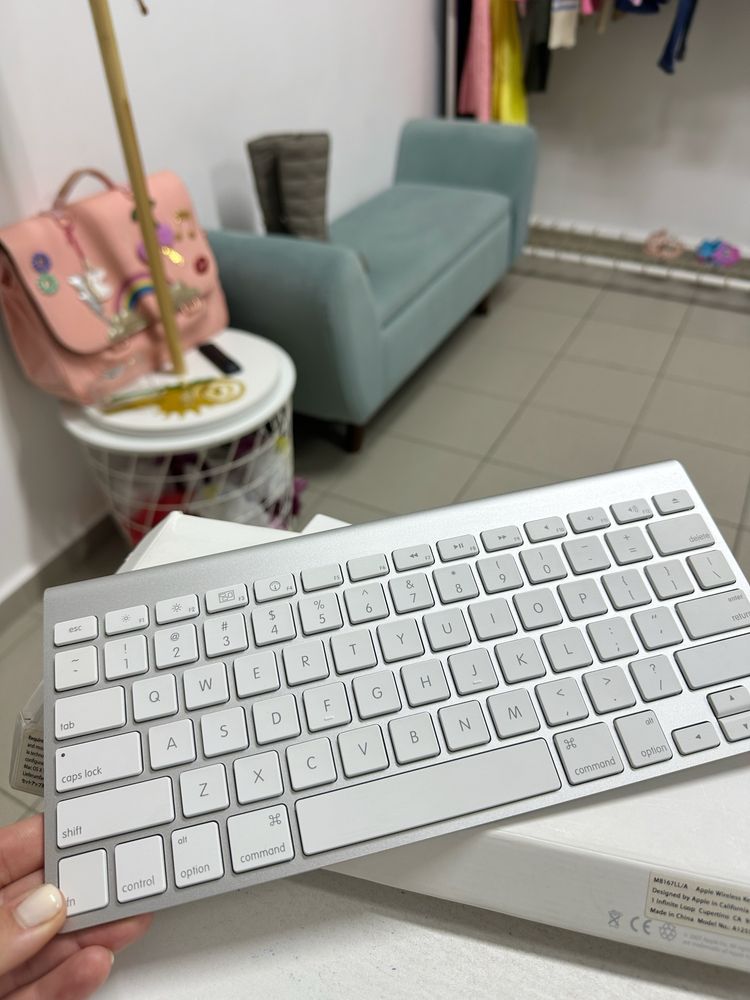 Клавиатура Apple