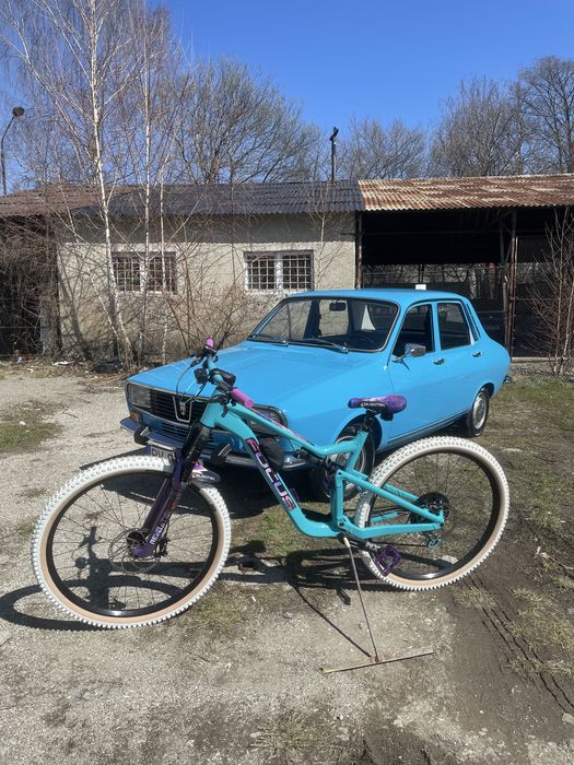Bicicleta full suspension Focus jam 6.9