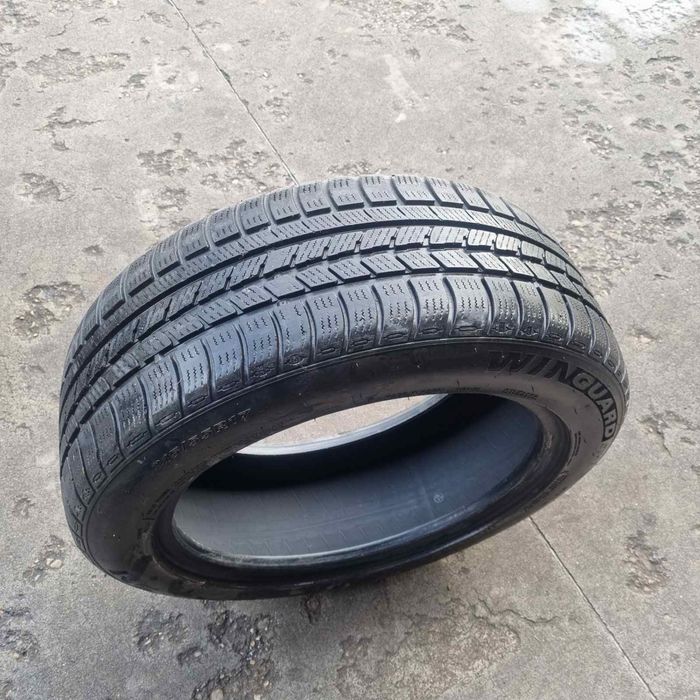 2 броя гуми NEXEN 215/55/17 зимни