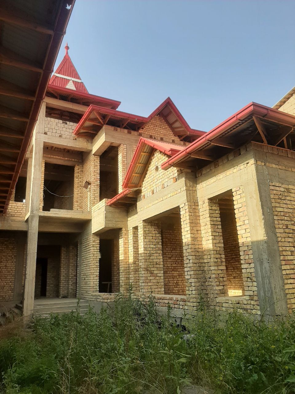 Срочно Продается 4 сотки дом коробка ор-р: Согдиана новая дорога
