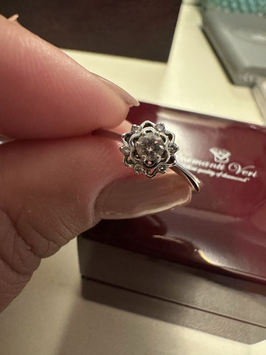 Inel din aur de 18K si diamante naturale