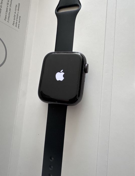 Apple Watch SE  44 mm