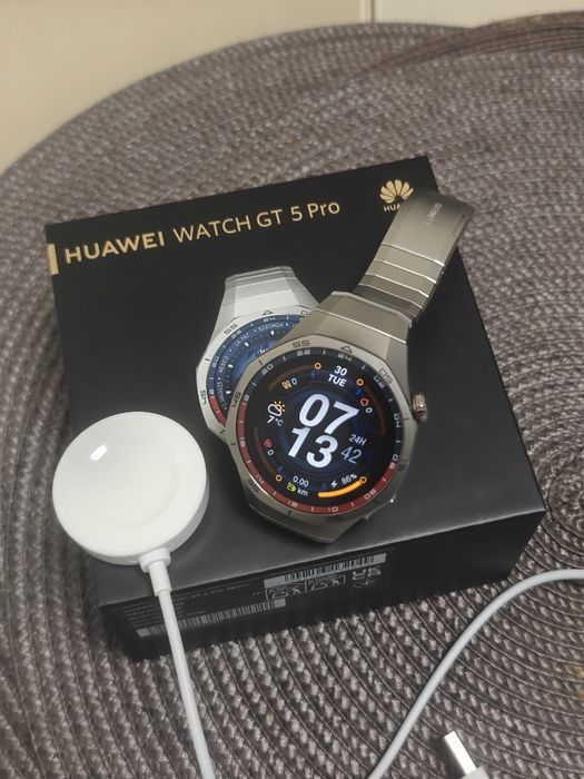 Huawei GT5 Pro Titanium