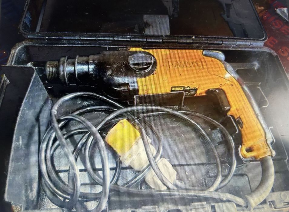 Перфоратор Dewalt 110 волта