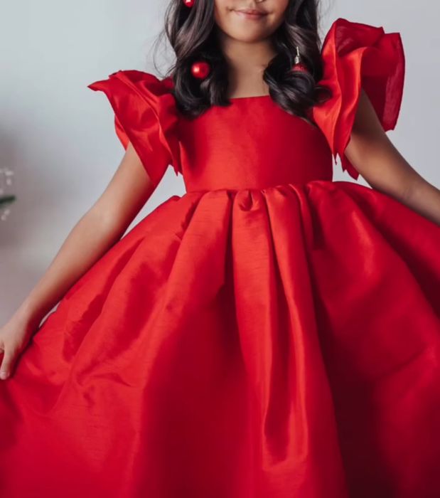 Платье для девочки праздничное