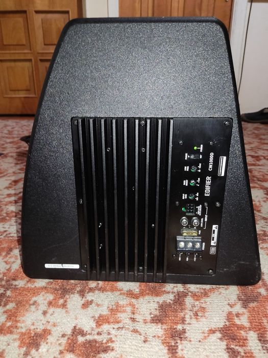 Сабвуфер и колонки