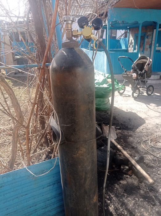 Редуктор Углекислый и кислородные баллоны