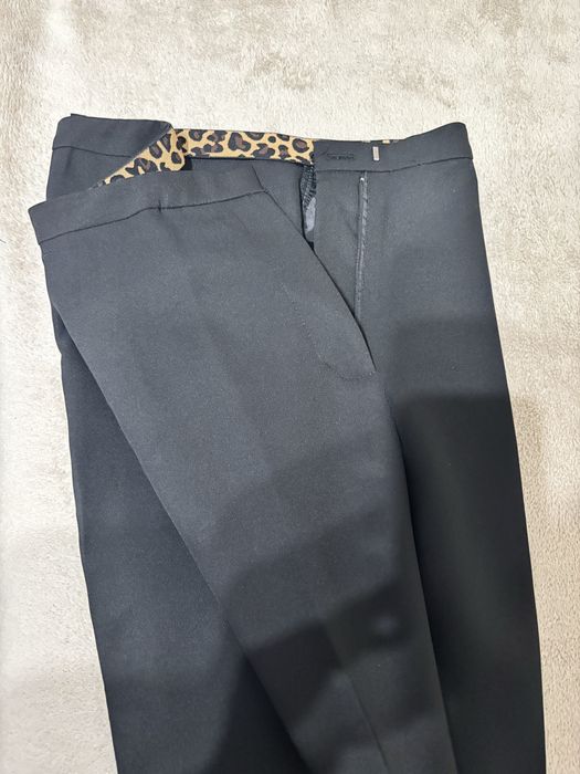 Vand pantaloni eleganti Sinsay