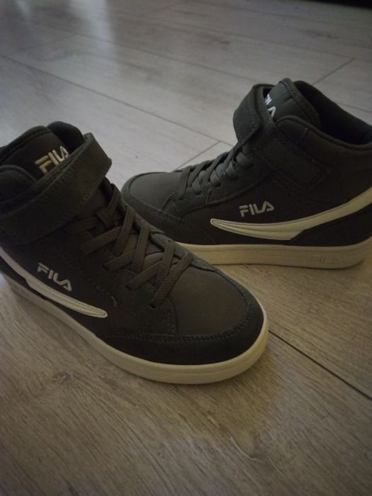Детски кецове Fila 33 номер!!
