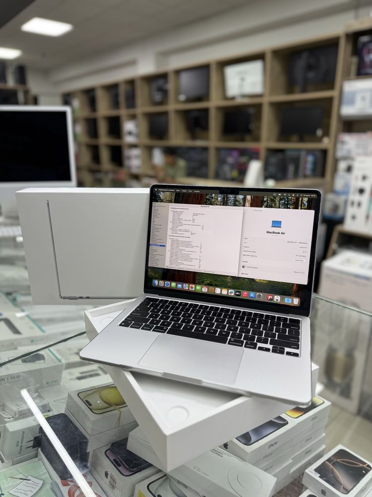 MacBook Air 15 inch M3 8/256 Б/у идеал