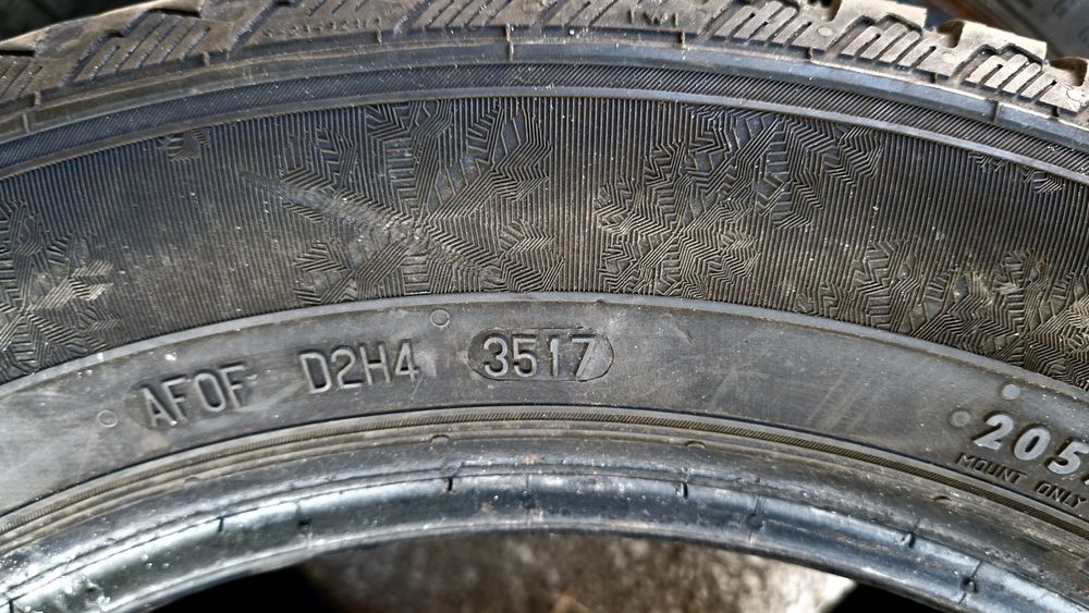 2бр 205/55/16 зимни гуми Semperit Speed-Grip 3