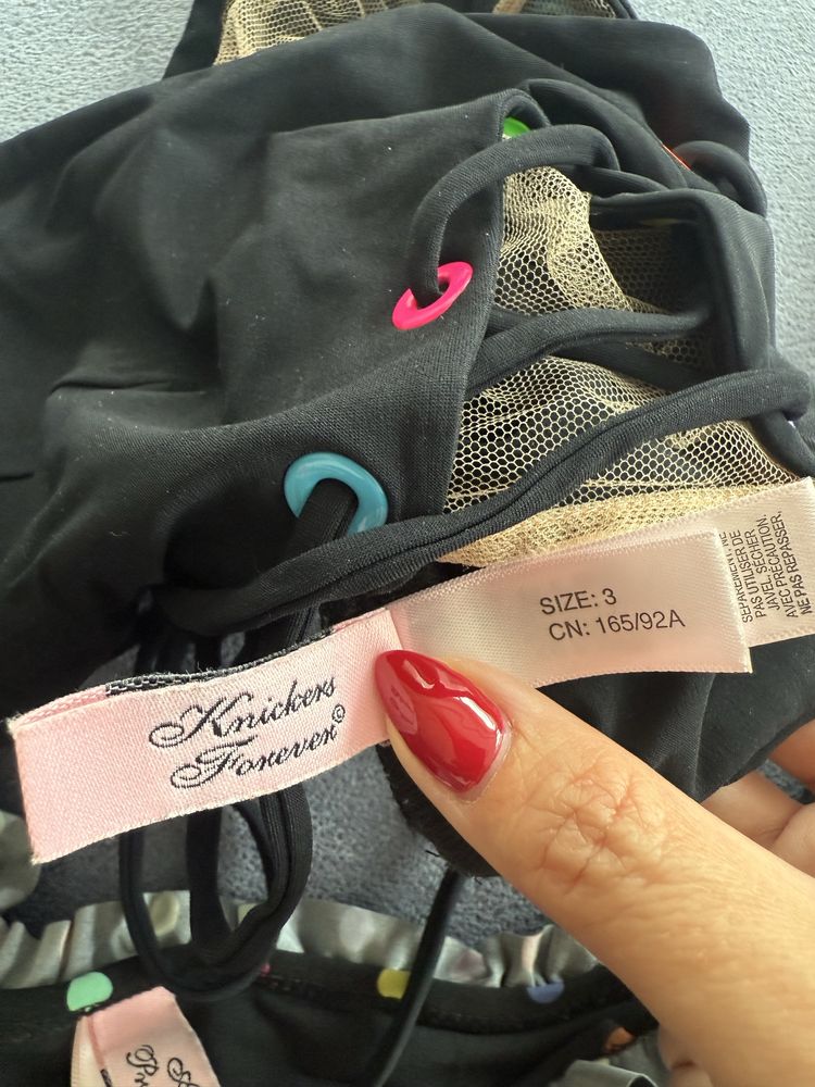 Продавам половинки бански Agent provocateur