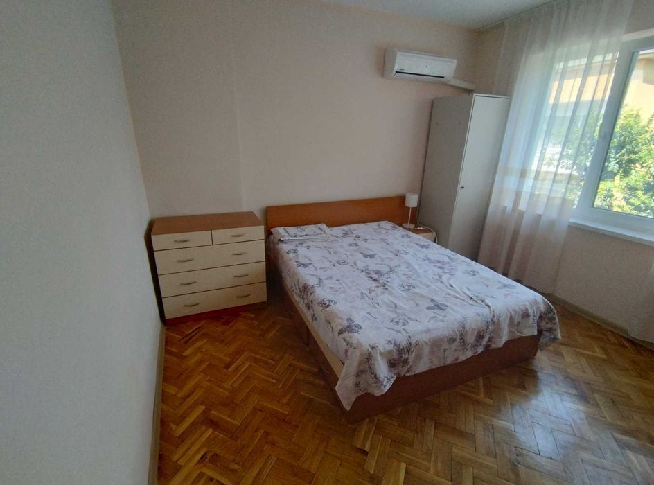 Дава се под наем Тристаен апартамент в Варна, Център - 65 кв.м за 765 € - Снимка #3