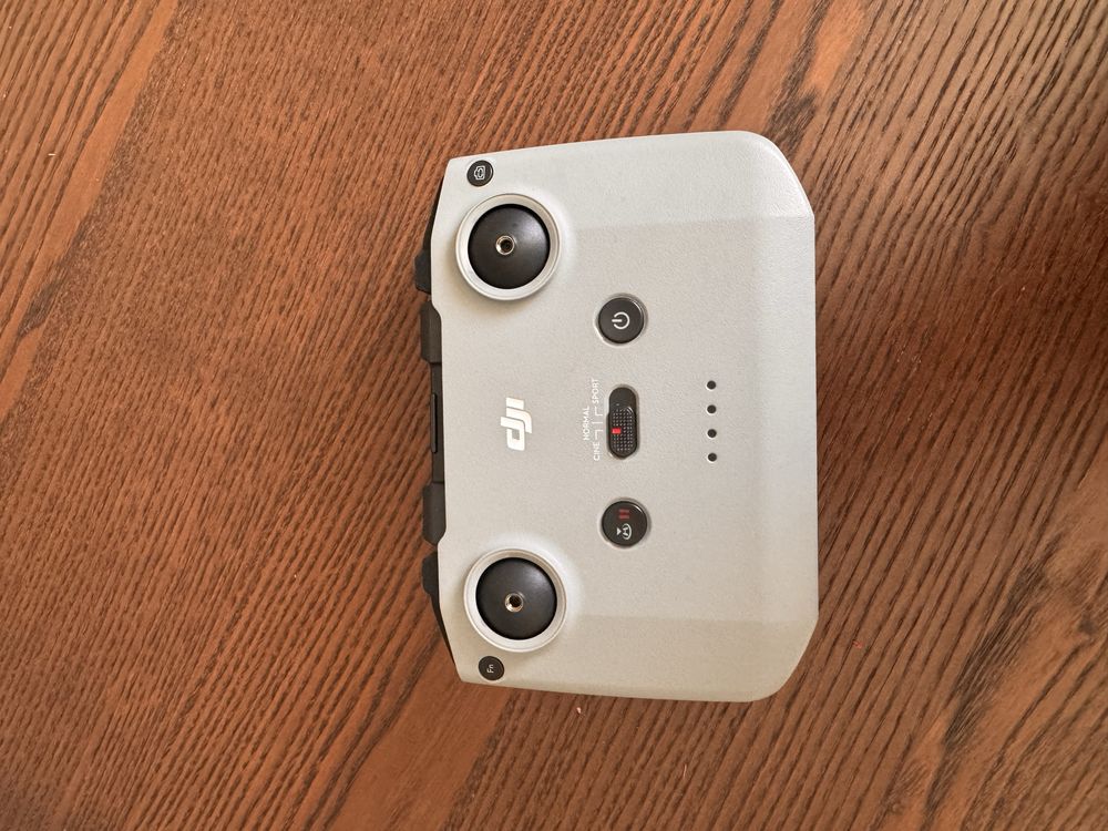 Продам дрон DJi 2 mini
