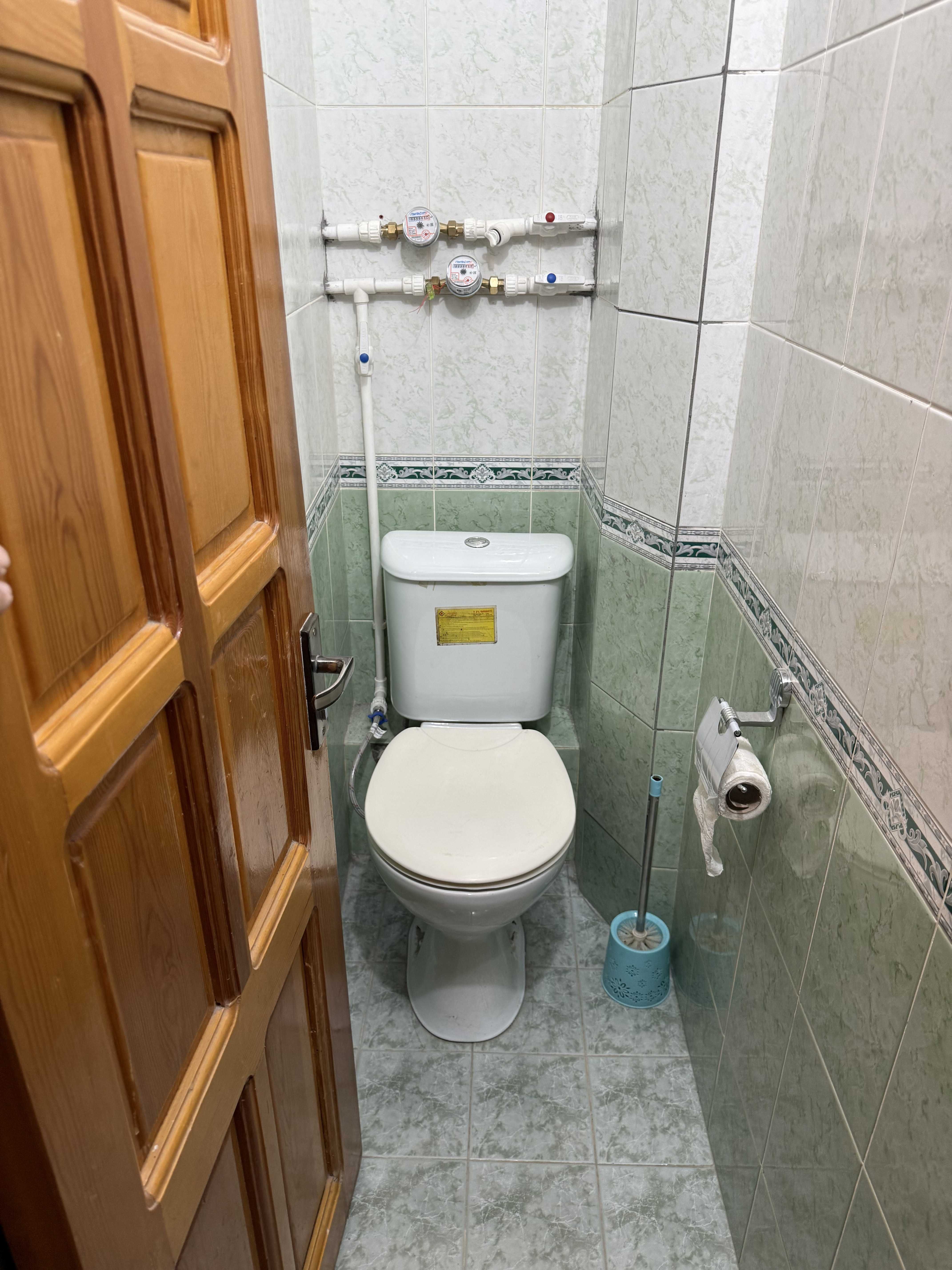 Продаётся 2/3/4 квартира в Алмазарском районе Кара-камыш 2/1