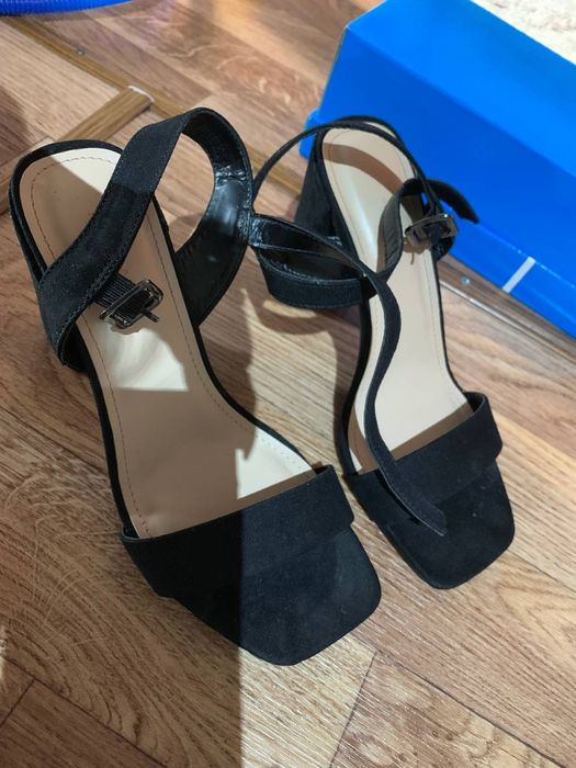 Продам туфли 36рр