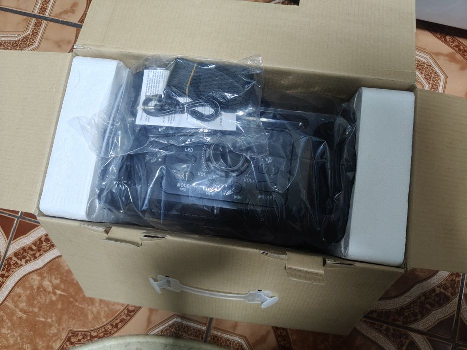 Boxa portabila .