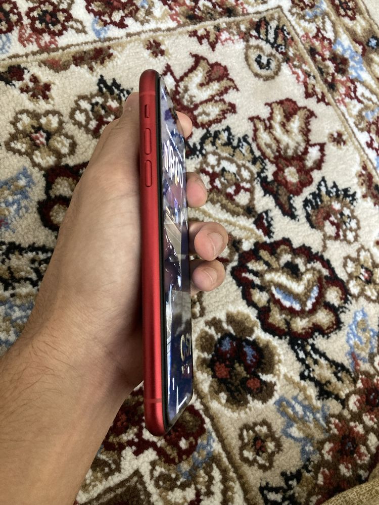 Iphone 11 srochna sotiladi