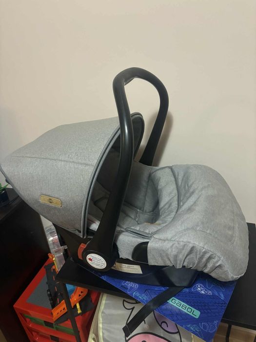 Бебешко столче, кошче за кола