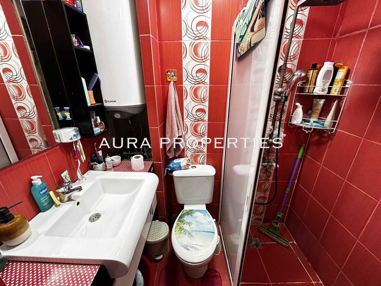 Продава се Двустаен апартамент в Разград, Център - 68 кв.м за 1328 €/кв.м - Снимка #9