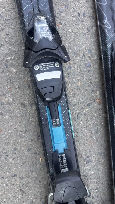 Лыжи, ботинки 4 пары