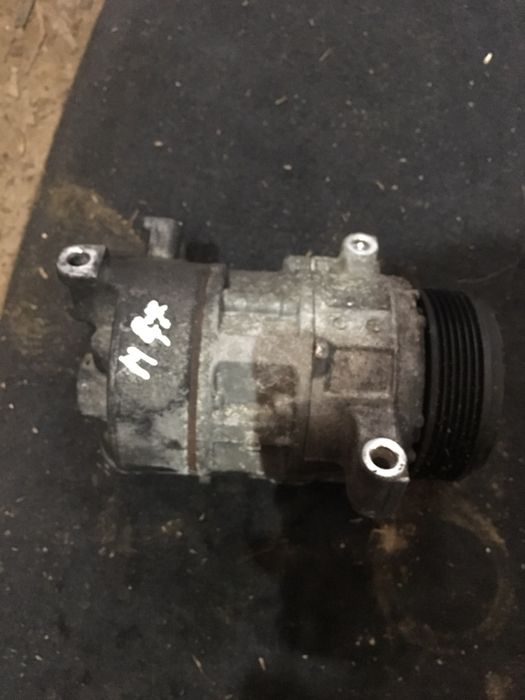 Compresor ac bmw e 90 2.0 n47 143 177 cp piese din dezmembrari