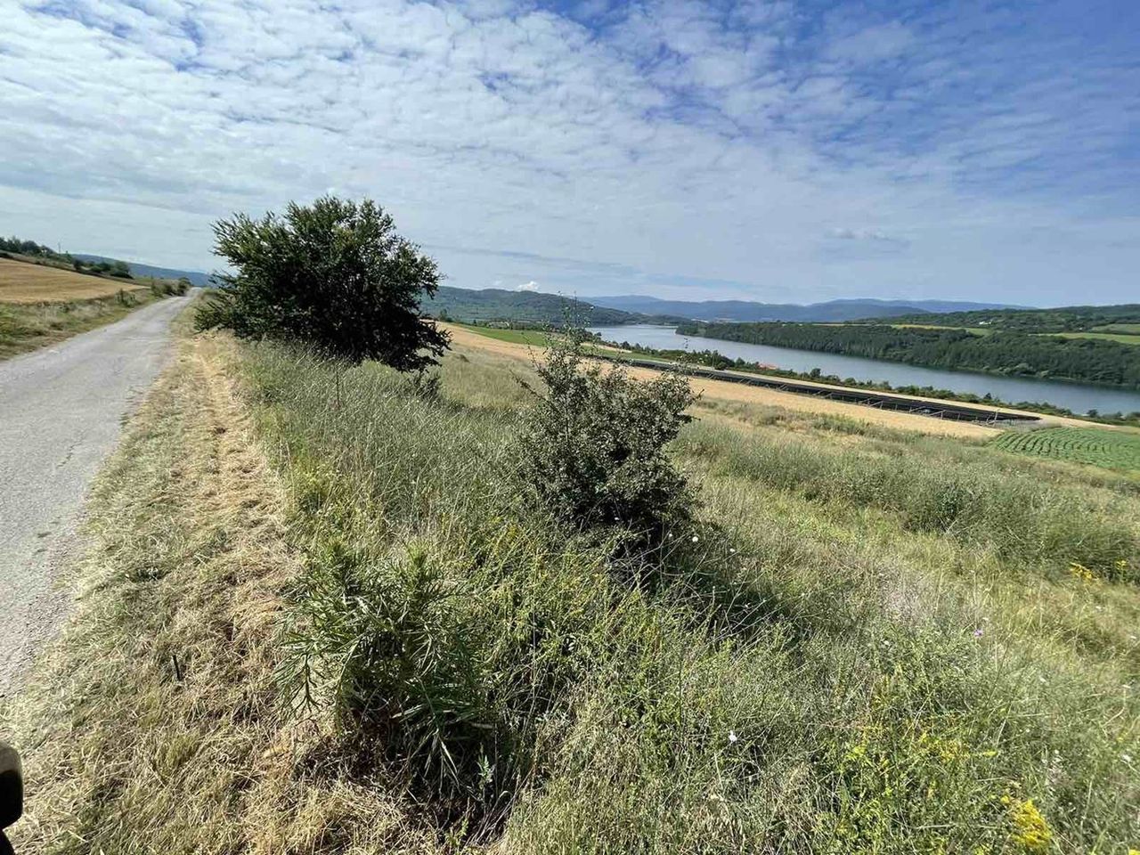 Продава се Парцел в с. Ковачевци, Област Перник - 1680 кв.м за 12 €/кв.м - Снимка #3