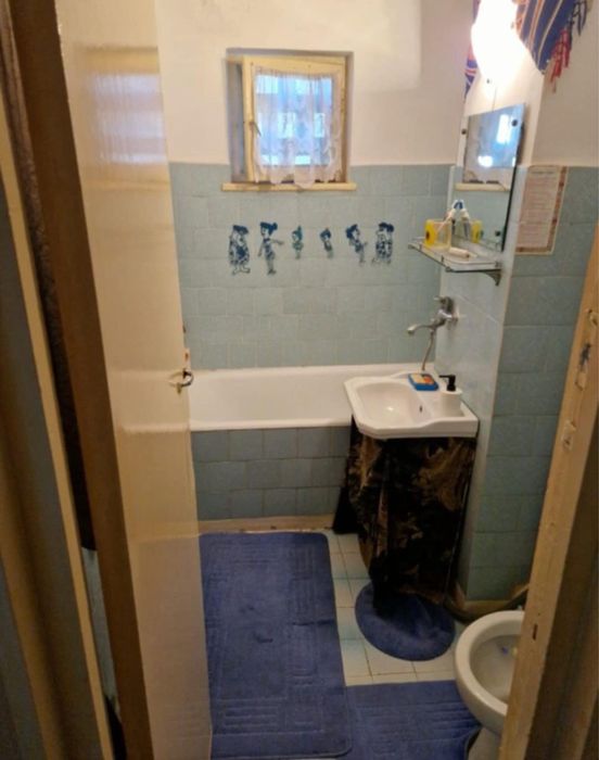 Apartament (2 camere) de vanzare!