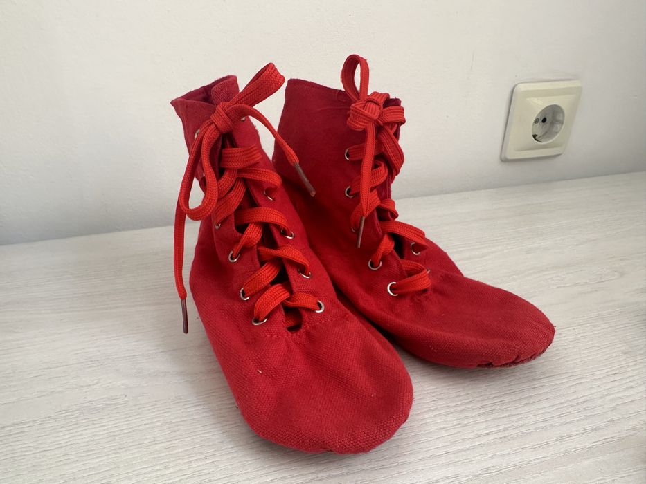 Продаим обувь для танца