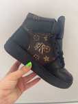 Adidasi tip gheata unisex cu sau fără sigla 

Negru 36 39 39 42 43 44