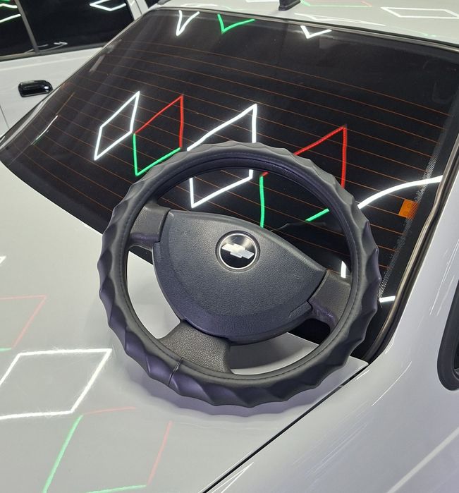 Nexia 2 rul sotiladi