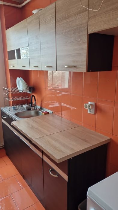 Particular ,apartament 3 camere zona Astra
