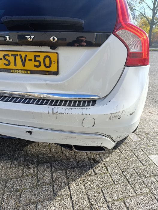 Volvo V60 Plug-in Hybrid AWD Full Option