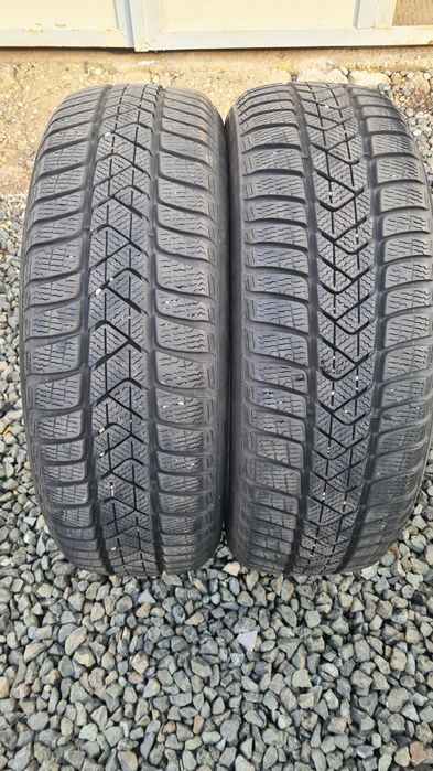 Vand anvelope iarna Pirelli SottoZero 3, 205.60 R17, 7mm !!